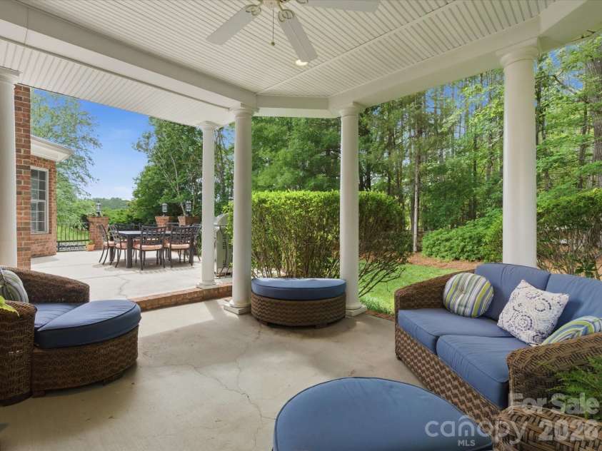 8404 Denholme Drive, Waxhaw, NC 28173.  MLS# CAR4387855, YatesRealty ID 37711. 