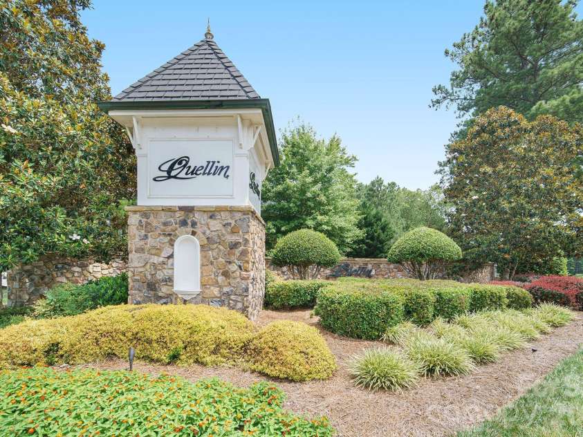 8404 Denholme Drive, Waxhaw, NC 28173.  MLS# CAR4387855, YatesRealty ID 37711. 