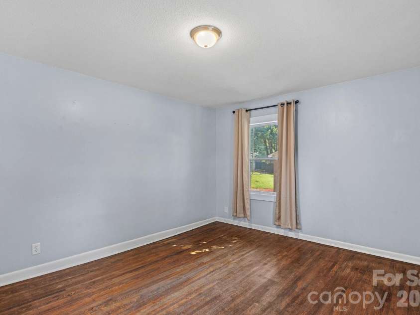 5662 Coulee Place, Charlotte, NC 28217.  MLS# CAR4393487, YatesRealty ID 37712. Bedroom 3