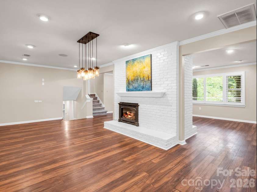 111 Dogwood Drive, Black Mountain, NC 28711.  MLS# CAR4365787, YatesRealty ID 37714. 