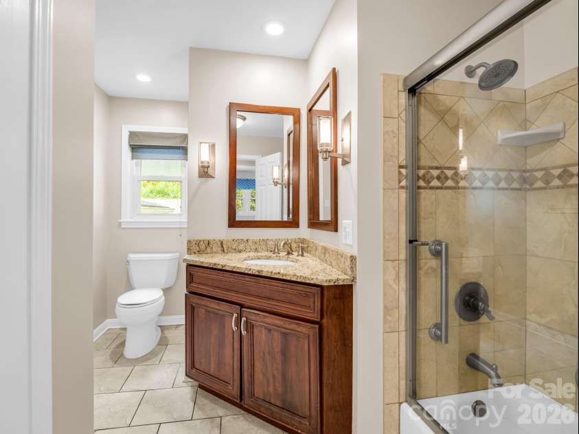 111 Dogwood Drive, Black Mountain, NC 28711.  MLS# CAR4365787, YatesRealty ID 37714. 