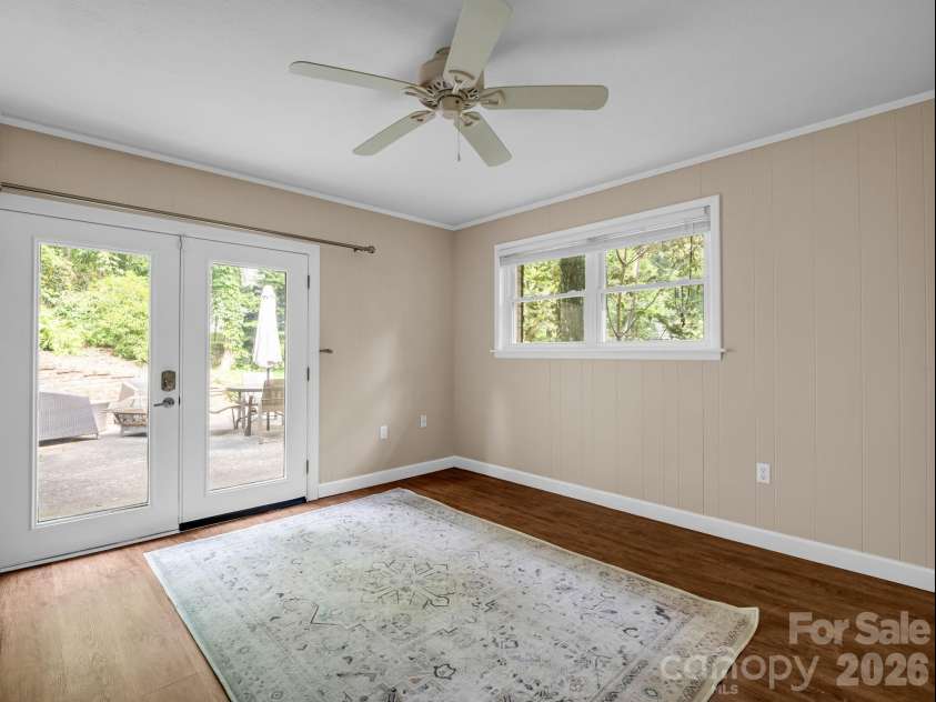 111 Dogwood Drive, Black Mountain, NC 28711.  MLS# CAR4365787, YatesRealty ID 37714. 