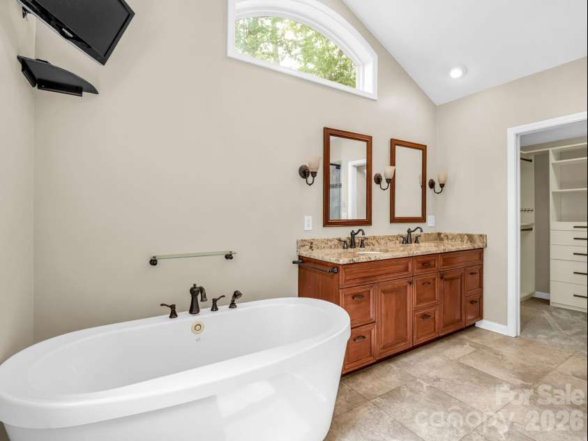 111 Dogwood Drive, Black Mountain, NC 28711.  MLS# CAR4365787, YatesRealty ID 37714. Primary