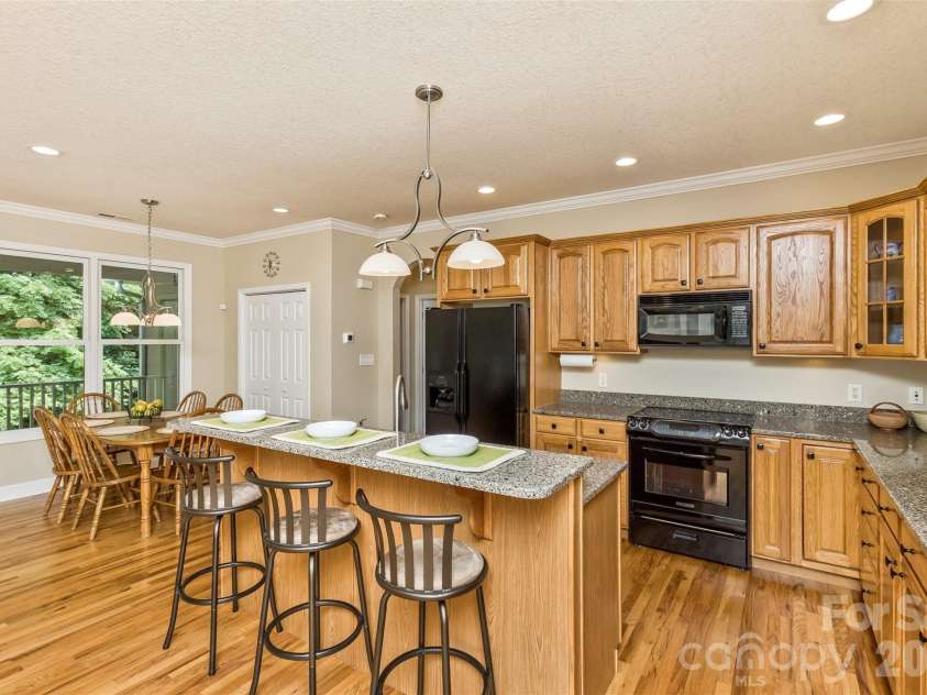 2 Birkdale Drive, Weaverville, NC 28787.  MLS# CAR4399312, YatesRealty ID 37716. 
