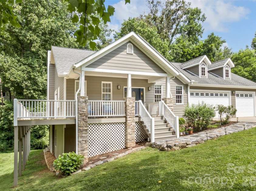 2 Birkdale Drive, Weaverville, NC 28787.  MLS# CAR4399312, YatesRealty ID 37716. 