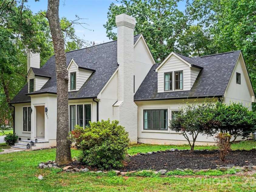821 Dare Court, Gastonia, NC 28054.  MLS# CAR4399077, YatesRealty ID 37717. 