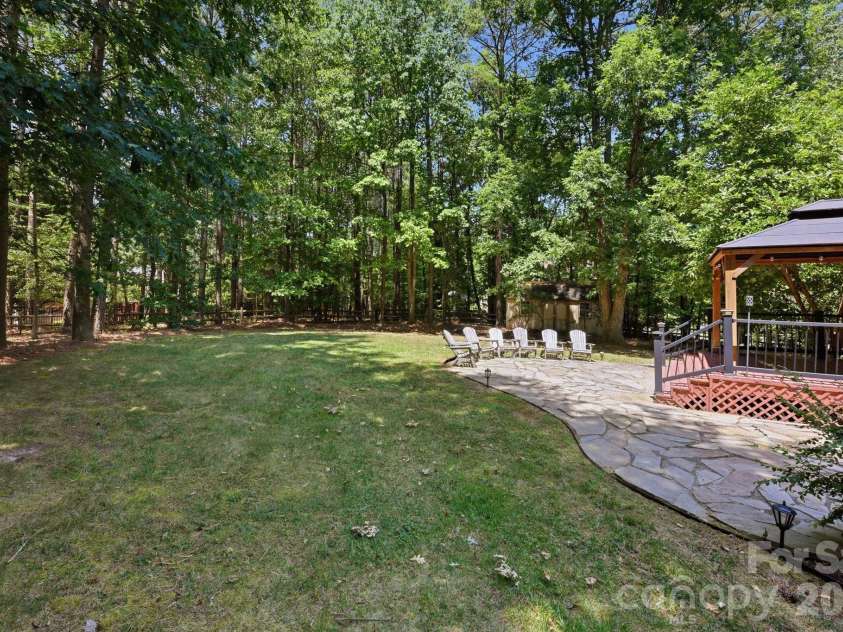 202 Indian Trail, Mooresville, NC 28117.  MLS# CAR4401126, YatesRealty ID 37718. 