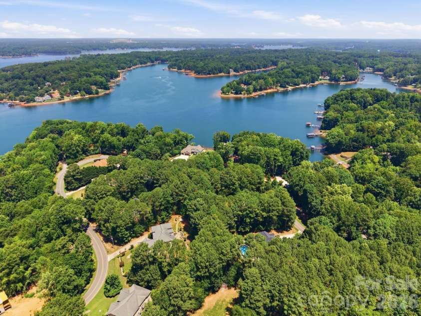 202 Indian Trail, Mooresville, NC 28117.  MLS# CAR4401126, YatesRealty ID 37718. 