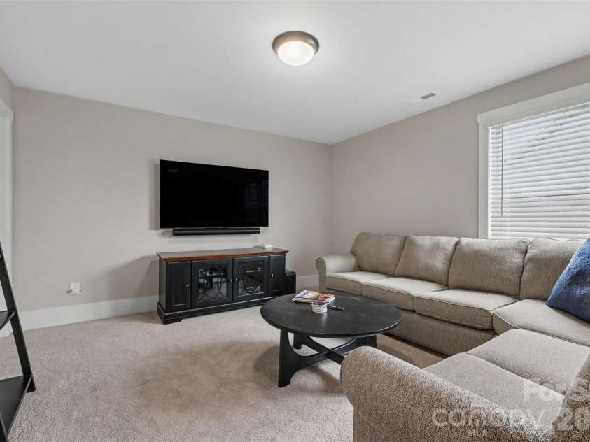 13031 Arnold Palmer Circle, Lancaster, SC 29720.  MLS# CAR4400653, YatesRealty ID 37719. 