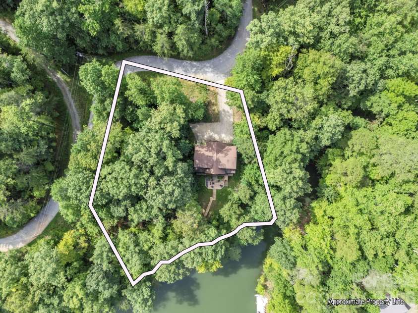 1029 Rainbow Circle, Lake Lure, NC 28746.  MLS# CAR4294592, YatesRealty ID 3772. 