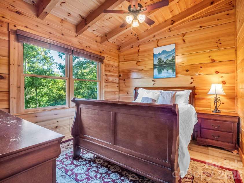 1029 Rainbow Circle, Lake Lure, NC 28746.  MLS# CAR4294592, YatesRealty ID 3772. Upper Level  Guest Bedroom