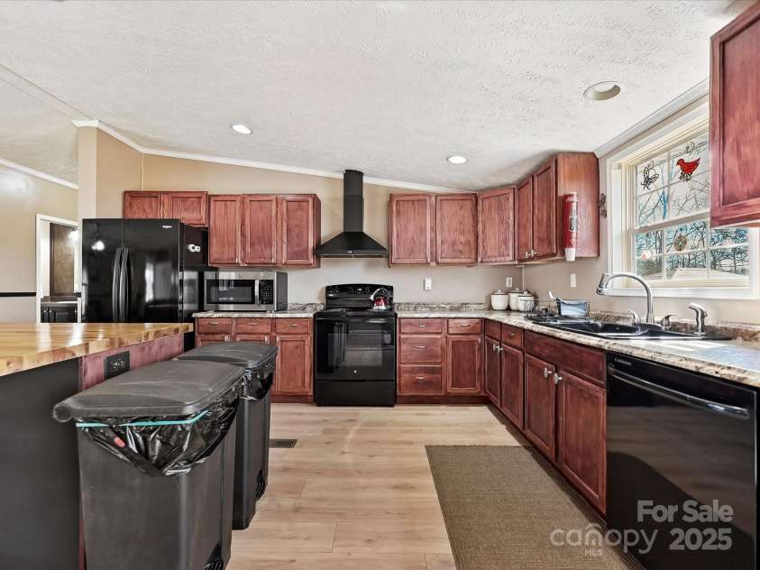 170 Louise Drive, Mooresville, NC 28115.  MLS# CAR4231739, YatesRealty ID 3772. 