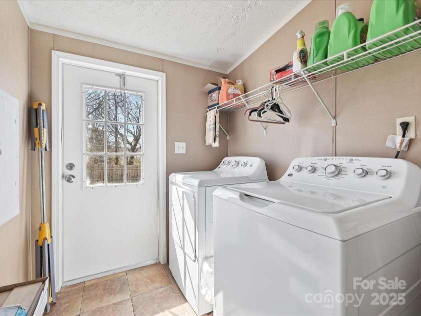 170 Louise Drive, Mooresville, NC 28115.  MLS# CAR4231739, YatesRealty ID 3772. 