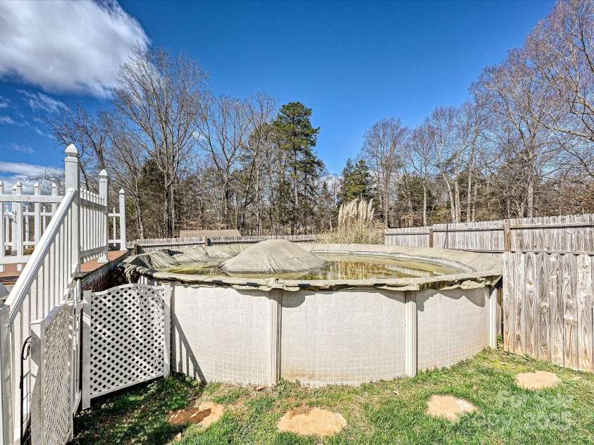 170 Louise Drive, Mooresville, NC 28115.  MLS# CAR4231739, YatesRealty ID 3772. 