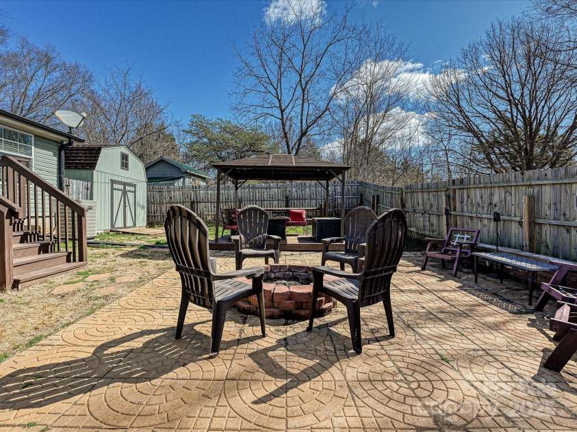 170 Louise Drive, Mooresville, NC 28115.  MLS# CAR4231739, YatesRealty ID 3772. 
