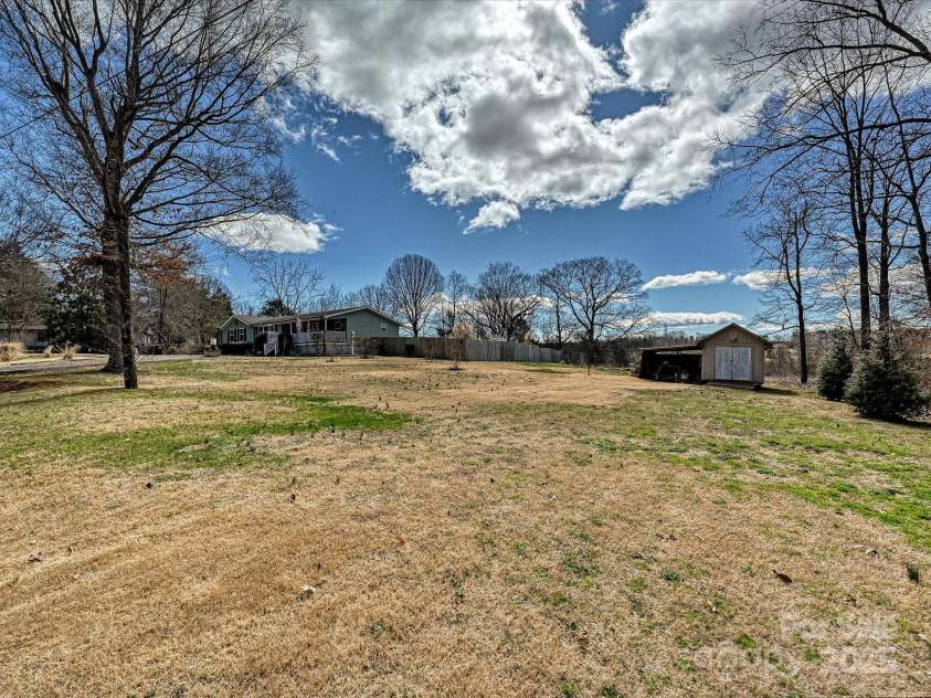 170 Louise Drive, Mooresville, NC 28115.  MLS# CAR4231739, YatesRealty ID 3772. 