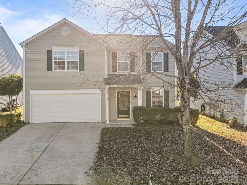 10320 Wakerobin Lane, Charlotte, NC 28213.  MLS# CAR4324350, YatesRealty ID 37720. 