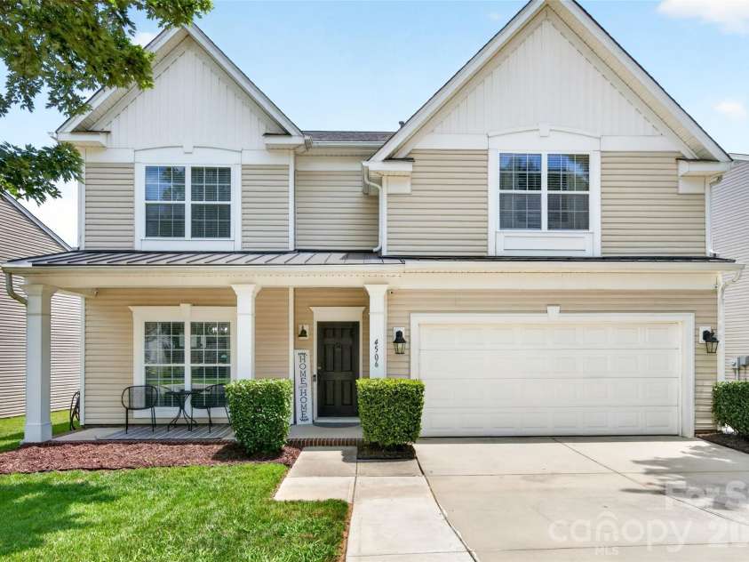 4506 Lawrence Daniel Drive, Matthews, NC 28104.  MLS# CAR4400957, YatesRealty ID 37720. 