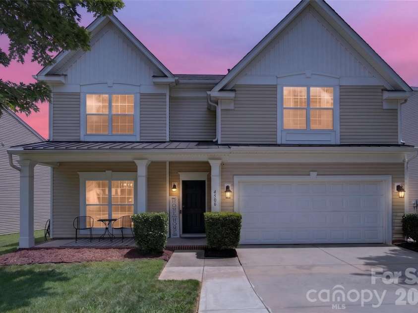 4506 Lawrence Daniel Drive, Matthews, NC 28104.  MLS# CAR4400957, YatesRealty ID 37720. 