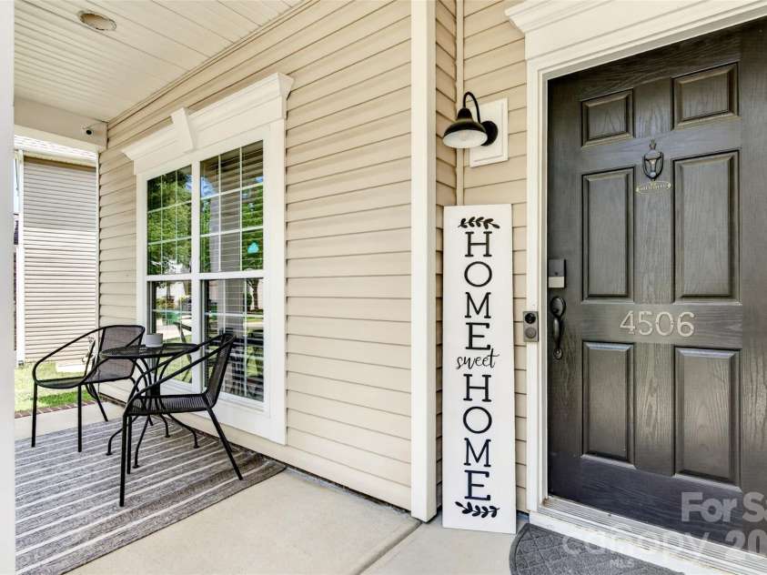 4506 Lawrence Daniel Drive, Matthews, NC 28104.  MLS# CAR4400957, YatesRealty ID 37720. 