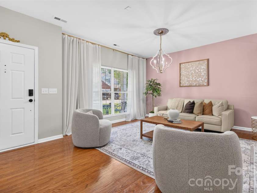 4506 Lawrence Daniel Drive, Matthews, NC 28104.  MLS# CAR4400957, YatesRealty ID 37720. 