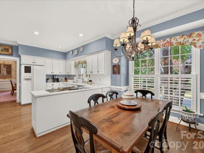 3601 Castellaine Drive, Charlotte, NC 28226.  MLS# CAR4392373, YatesRealty ID 37721. 