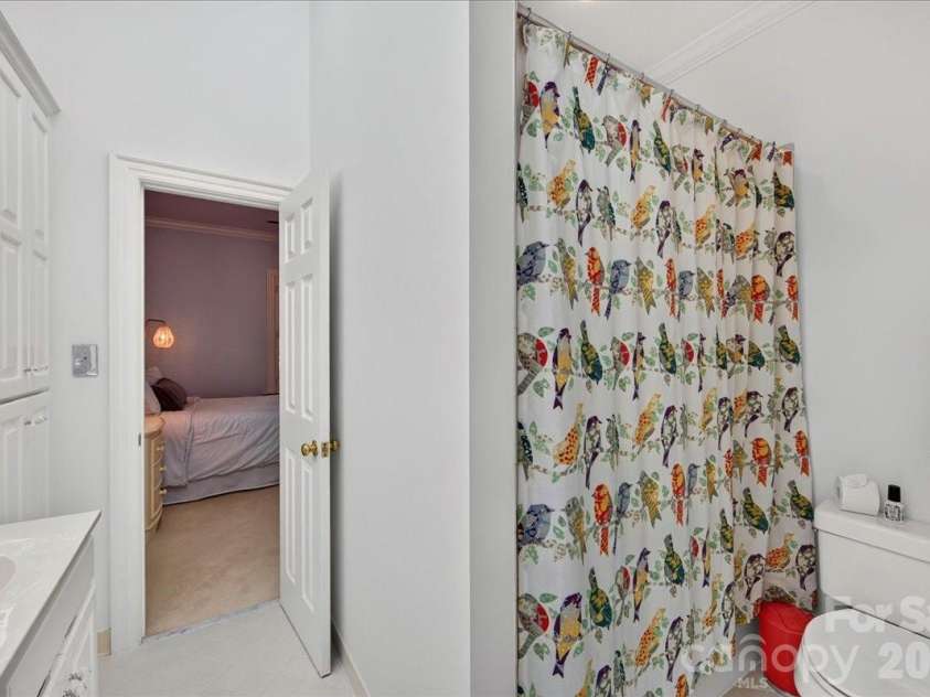 3601 Castellaine Drive, Charlotte, NC 28226.  MLS# CAR4392373, YatesRealty ID 37721. 