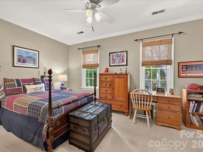 3601 Castellaine Drive, Charlotte, NC 28226.  MLS# CAR4392373, YatesRealty ID 37721. 