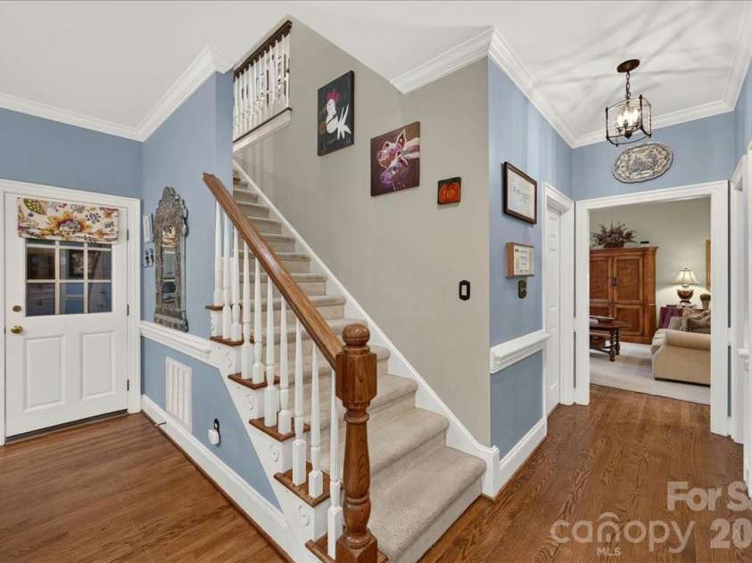 3601 Castellaine Drive, Charlotte, NC 28226.  MLS# CAR4392373, YatesRealty ID 37721. 