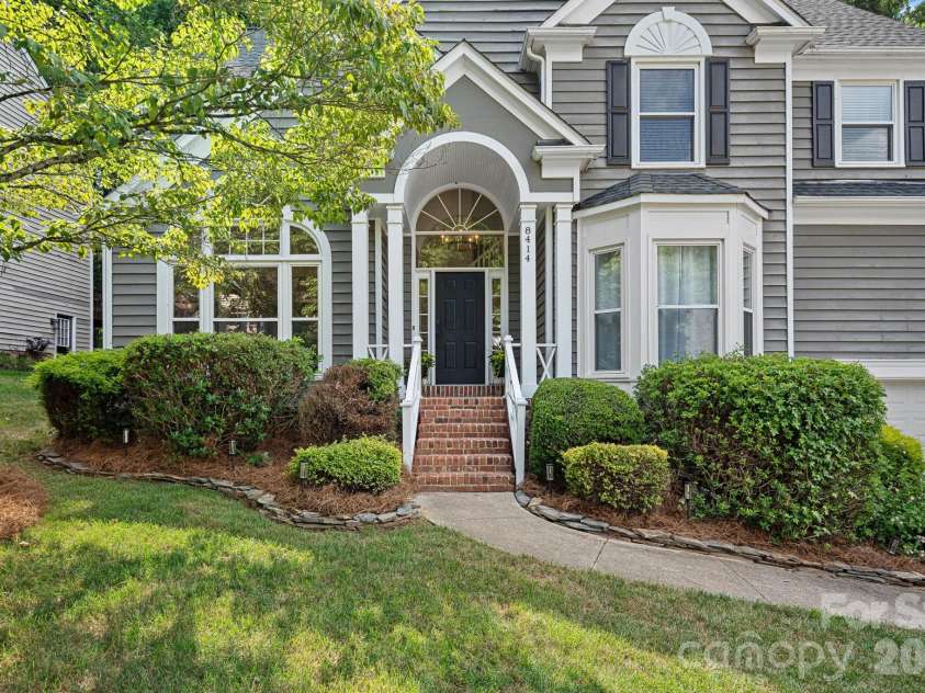 8414 Summerfield Lane, Huntersville, NC 28078.  MLS# CAR4402455, YatesRealty ID 37722. 