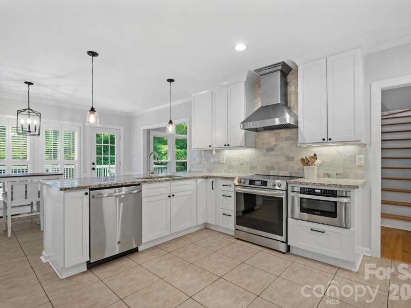 8414 Summerfield Lane, Huntersville, NC 28078.  MLS# CAR4402455, YatesRealty ID 37722. 