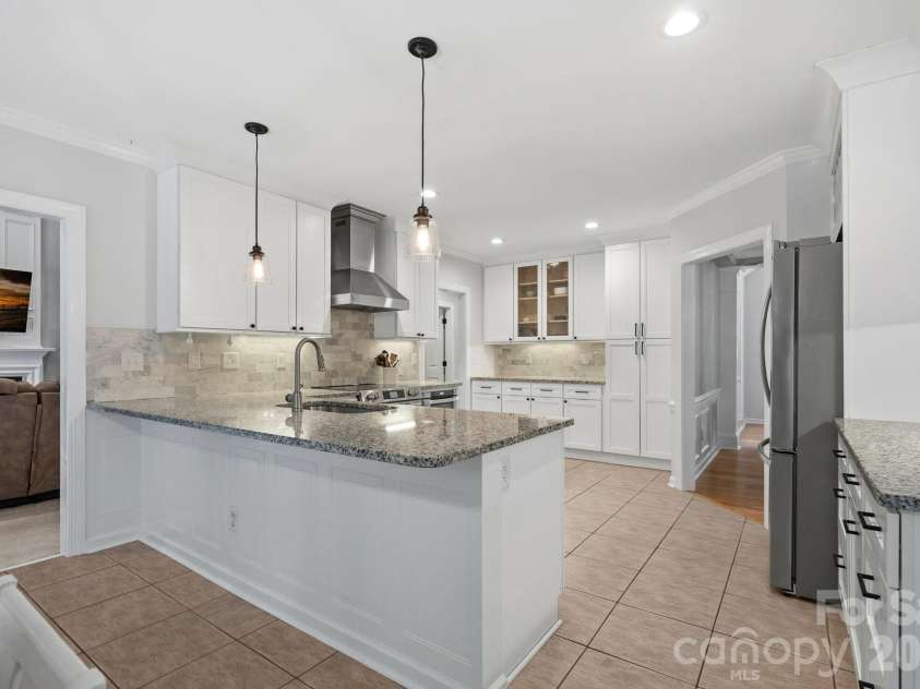 8414 Summerfield Lane, Huntersville, NC 28078.  MLS# CAR4402455, YatesRealty ID 37722. 