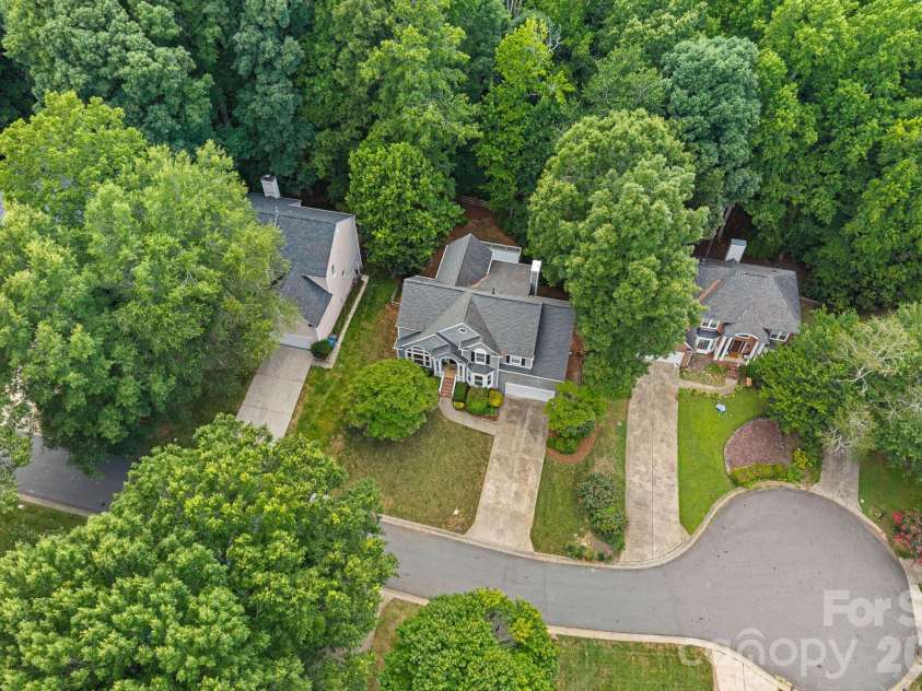 8414 Summerfield Lane, Huntersville, NC 28078.  MLS# CAR4402455, YatesRealty ID 37722. 