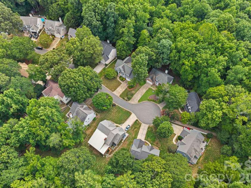8414 Summerfield Lane, Huntersville, NC 28078.  MLS# CAR4402455, YatesRealty ID 37722. 