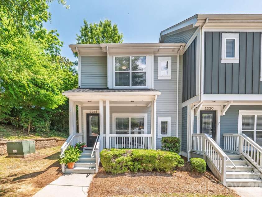 2224 Vision Drive, Charlotte, NC 28203.  MLS# CAR4402872, YatesRealty ID 37723. 