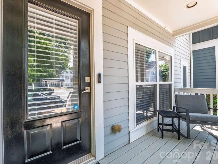 2224 Vision Drive, Charlotte, NC 28203.  MLS# CAR4402872, YatesRealty ID 37723. 