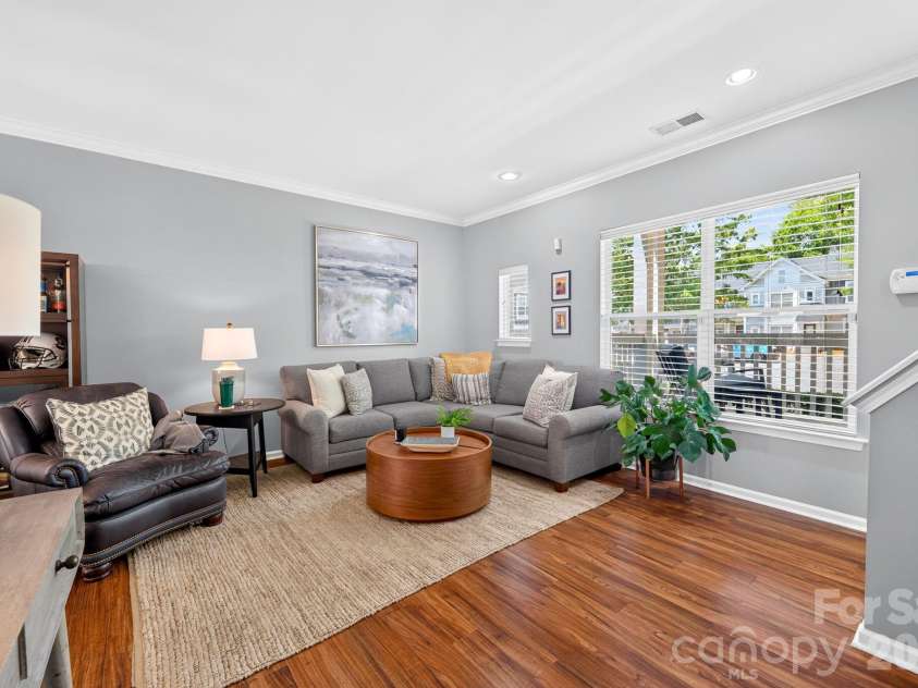 2224 Vision Drive, Charlotte, NC 28203.  MLS# CAR4402872, YatesRealty ID 37723. 