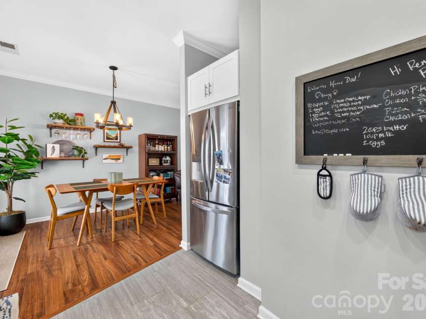2224 Vision Drive, Charlotte, NC 28203.  MLS# CAR4402872, YatesRealty ID 37723. 