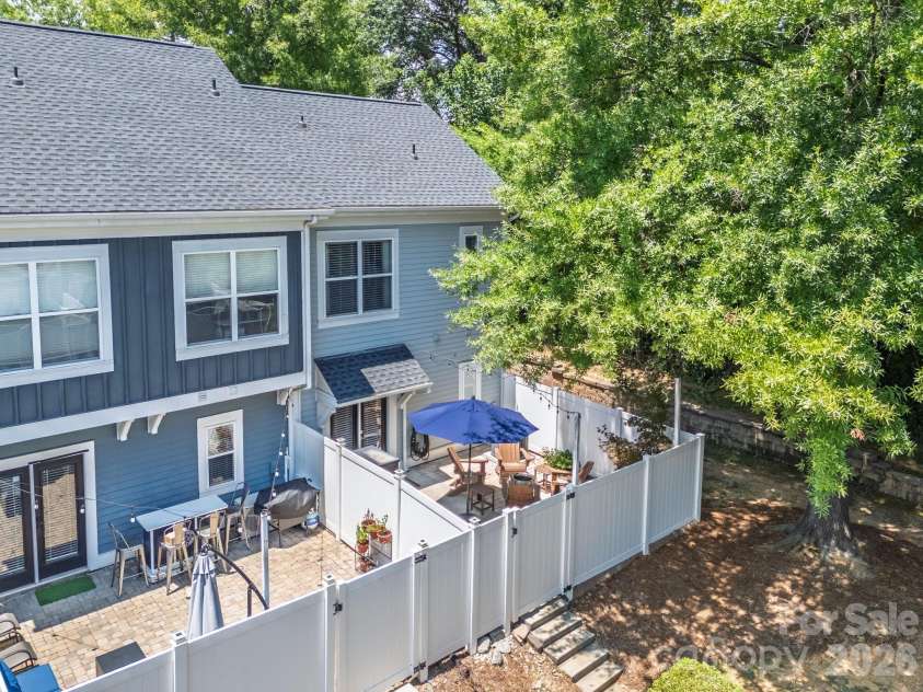 2224 Vision Drive, Charlotte, NC 28203.  MLS# CAR4402872, YatesRealty ID 37723. 