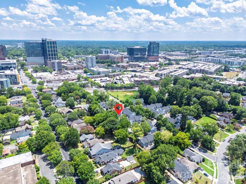2224 Vision Drive, Charlotte, NC 28203.  MLS# CAR4402872, YatesRealty ID 37723. 