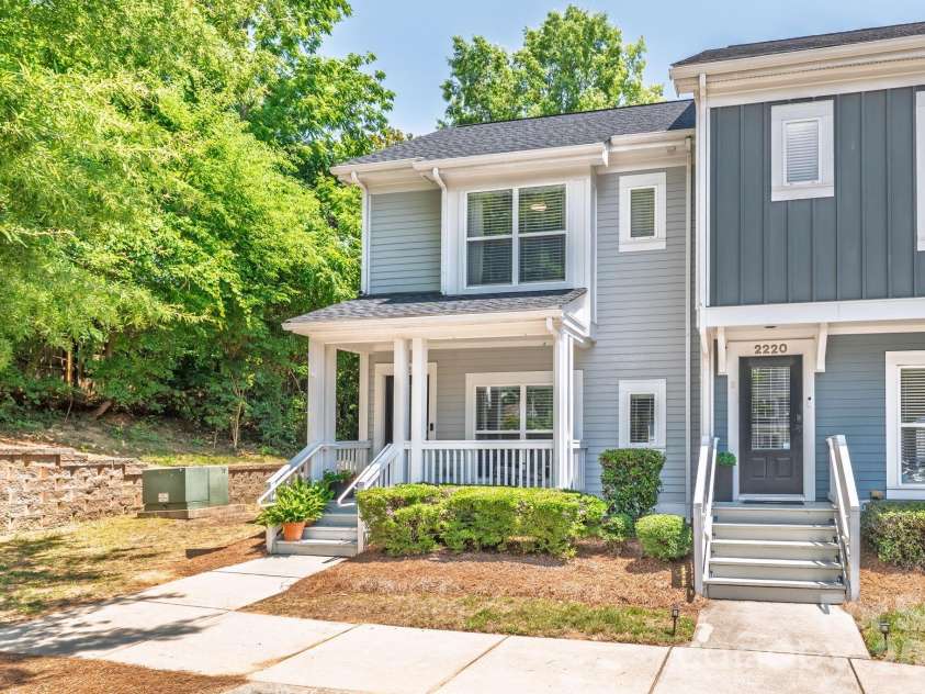 2224 Vision Drive, Charlotte, NC 28203.  MLS# CAR4402872, YatesRealty ID 37723. 