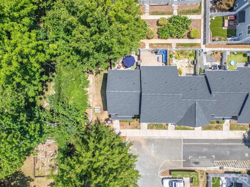 2224 Vision Drive, Charlotte, NC 28203.  MLS# CAR4402872, YatesRealty ID 37723. 
