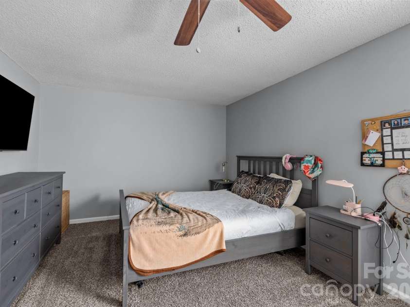 247 Water Oak Drive, Pineville, NC 28134.  MLS# CAR4401849, YatesRealty ID 37725. 