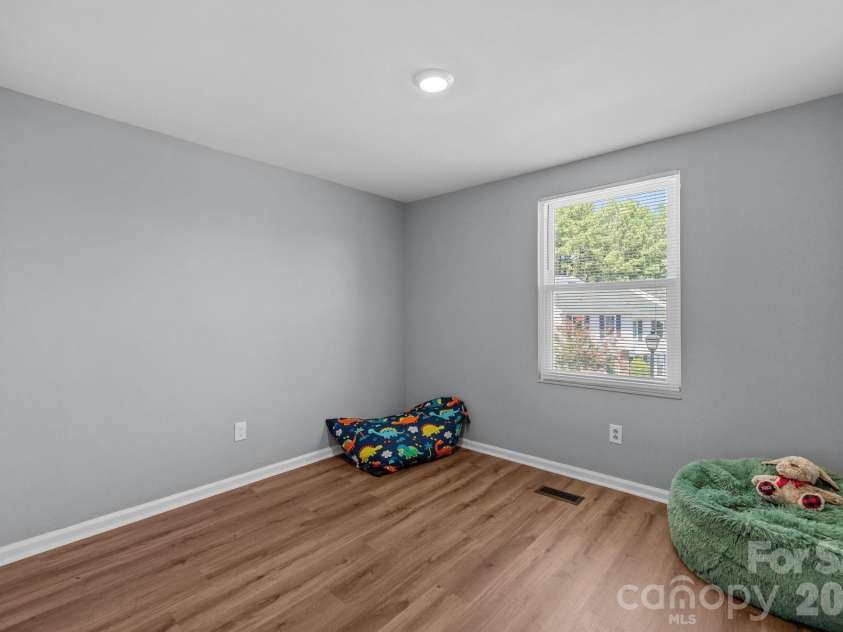 247 Water Oak Drive, Pineville, NC 28134.  MLS# CAR4401849, YatesRealty ID 37725. 