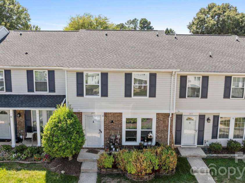247 Water Oak Drive, Pineville, NC 28134.  MLS# CAR4401849, YatesRealty ID 37725. 
