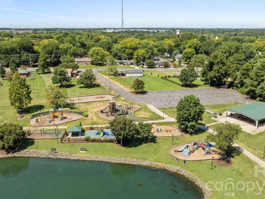 247 Water Oak Drive, Pineville, NC 28134.  MLS# CAR4401849, YatesRealty ID 37725. 