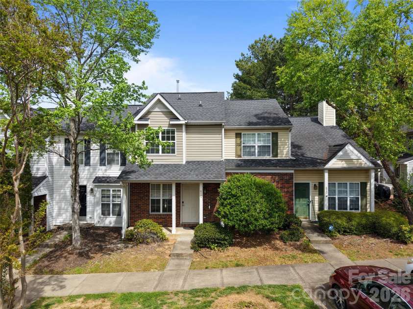 622 Emerald Cove Drive, Charlotte, NC 28262.  MLS# CAR4403048, YatesRealty ID 37726. 