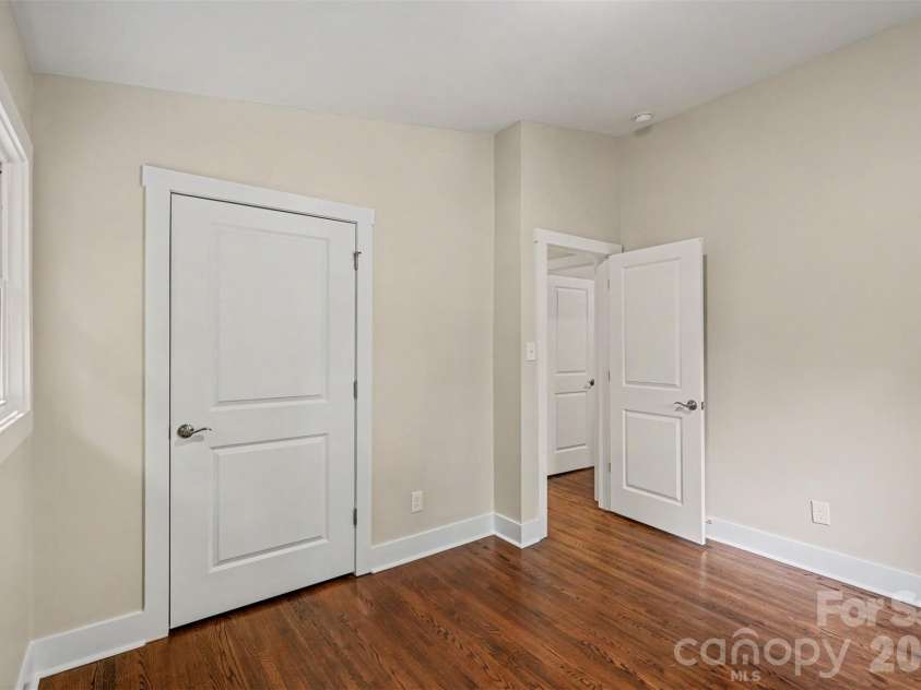 1338 Edgewater Drive, Charlotte, NC 28210.  MLS# CAR4401777, YatesRealty ID 37727. 