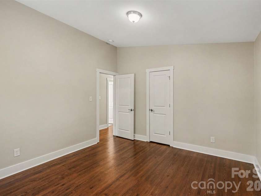 1338 Edgewater Drive, Charlotte, NC 28210.  MLS# CAR4401777, YatesRealty ID 37727. 