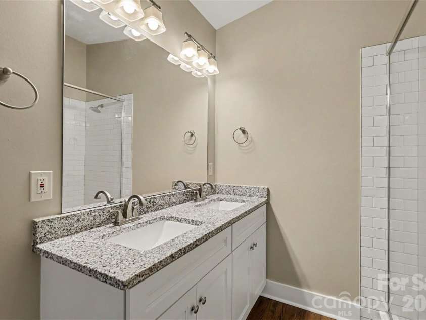 1338 Edgewater Drive, Charlotte, NC 28210.  MLS# CAR4401777, YatesRealty ID 37727. 